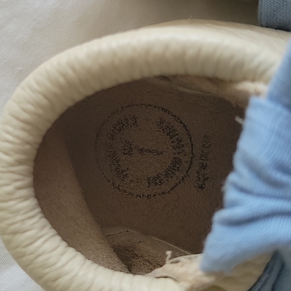 Freshly Picked Blue Bow Leather Moccasins - Picture 4 of 7